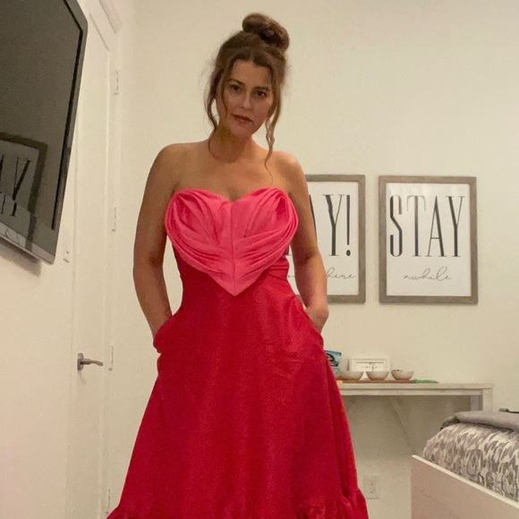 Meet your Posher, Lisa - Picture 2 of 4